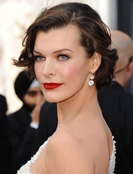 Famille Greengrass [0/3] Oscars-2012-hair-and-makeup-looks-milla-jovovich